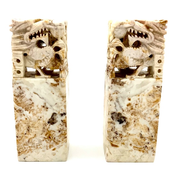 Pair of 2 Asian Stone Marble? Top Carved Dragons Seal (Bottom Uncarved) 4x1 3/8” - Picture 2 of 13